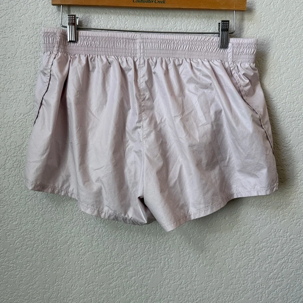 Nike Running Shorts Blush Pink Size Large - Picture 6 of 9